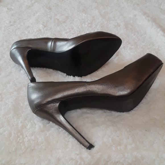 Metallic City Street heels - Picture 3 of 3